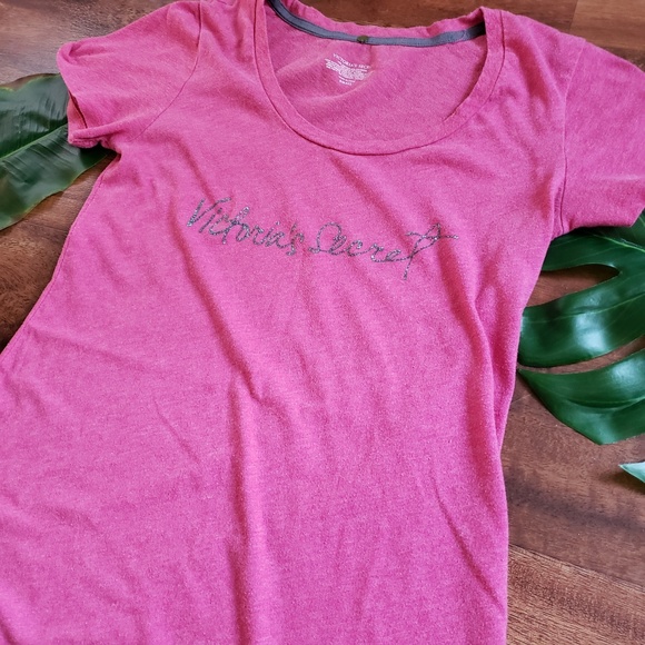 Victoria's Secret Other - ☀️5/$25☀️ Victoria's Secret Sleep Shirt